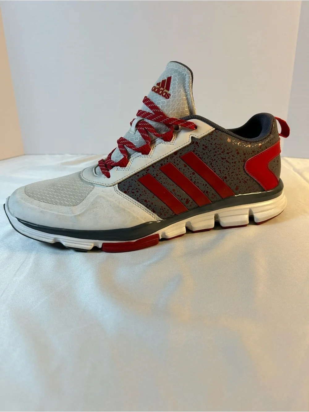 adidas MI Men’s Athletic Running Jogging Shoes Red White Gray Size 11.5